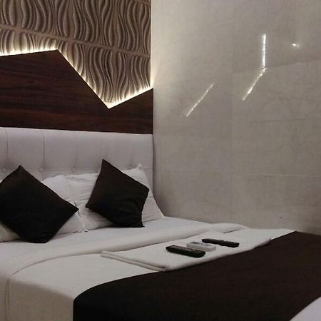 Hotel Palace Residency مومباي المظهر الخارجي الصورة