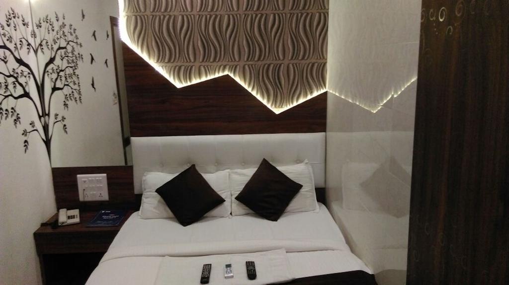 Hotel Palace Residency مومباي المظهر الخارجي الصورة