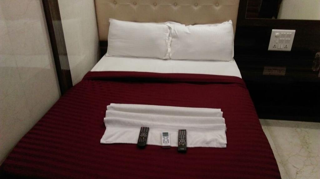 Hotel Palace Residency مومباي المظهر الخارجي الصورة