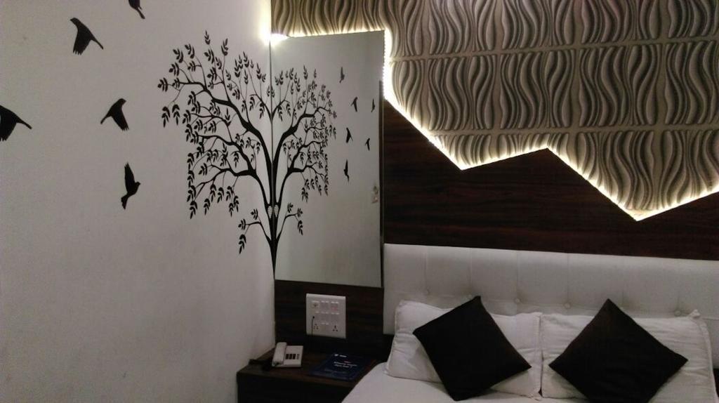 Hotel Palace Residency مومباي المظهر الخارجي الصورة
