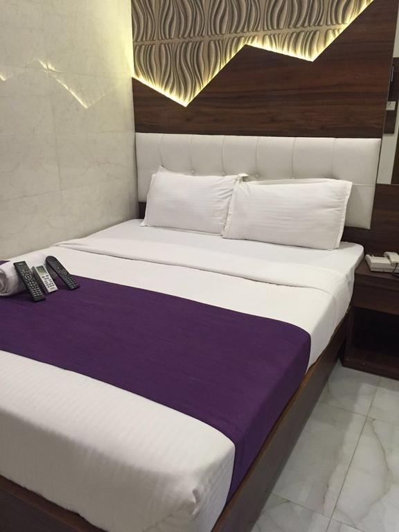 Hotel Palace Residency مومباي المظهر الخارجي الصورة